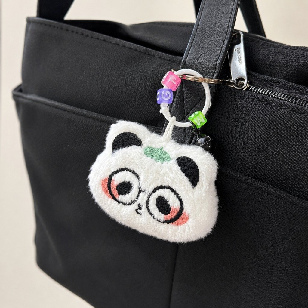 Chaveiro Tendência Charm Pelúcia Panda - IMPORTADO - UND