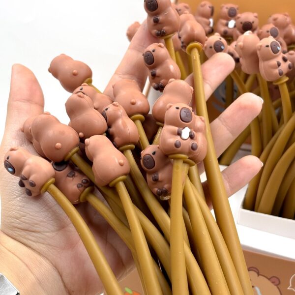 Caneta Flexivel Dançante Capivara