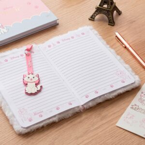 Conjunto Criativo Caderno Fluffy A6, Adesivos e Pingente Marie Aristogatas - DAC