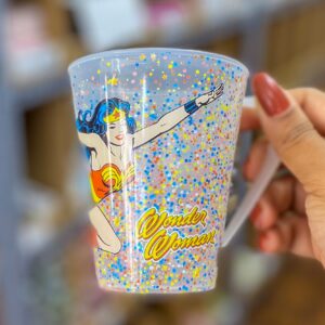 Caneca Mulher Maravilha 360ml - PLASÚTIL - UND