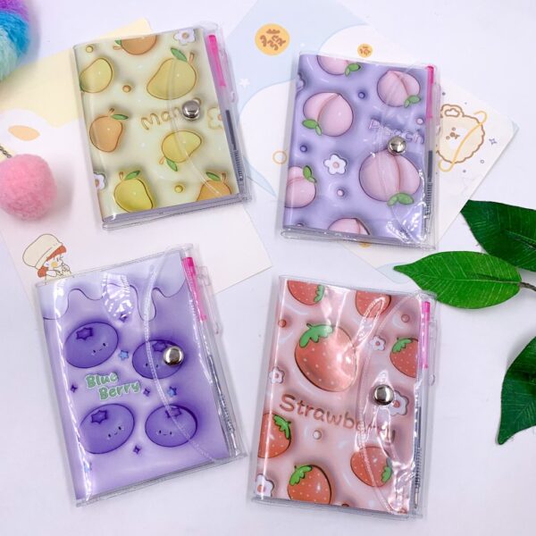 Mini Caderno Frutinhas Capa c/ Fechamento e Mini Caneta - UND