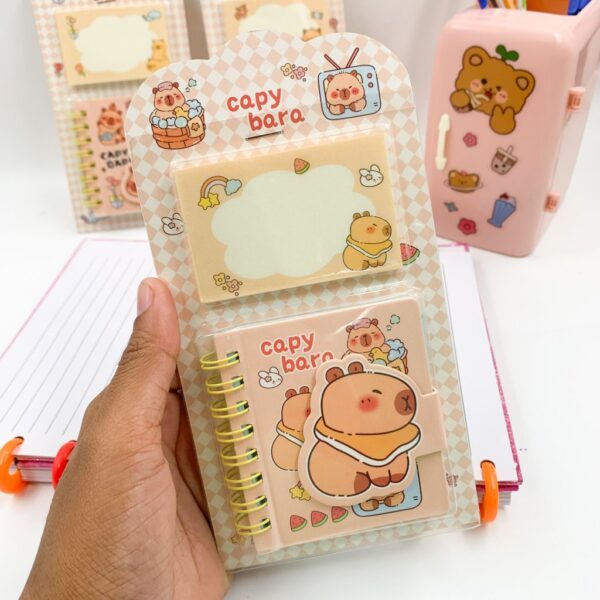Kit Mini Caderno c/ Fechamento + Bloco de Notas Capivara Kawaii - UND