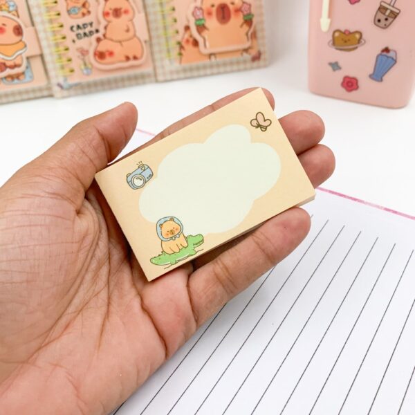 Kit Mini Caderno c/ Fechamento + Bloco de Notas Capivara Kawaii - UND