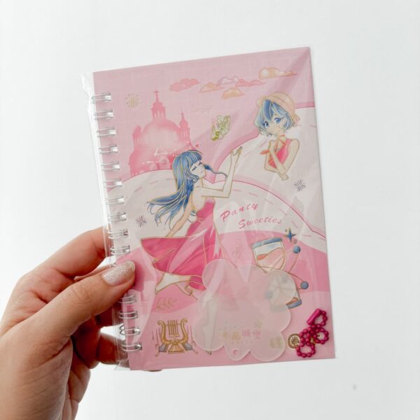 Caderninho de Adesivos Aramado c/ Chaveiro Anime Diy Sortido