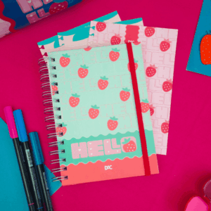 Caderno Smart Mini Hello Morango c/ Cheirinho 80 Folhas DAC