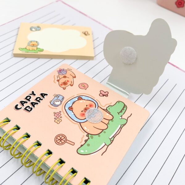 Kit Mini Caderno c/ Fechamento + Bloco de Notas Capivara Kawaii - UND