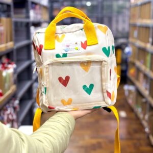 Mochila Quadrada Impermeável c/ Bolso Transparente Coraçãozinhos 26x24x12cm - IMPORTADO - UND