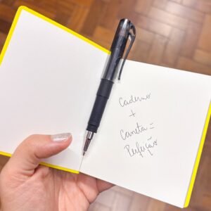Mini Caderno LUXO Courino Sem pauta + Caneta - IMPORTADO - UND