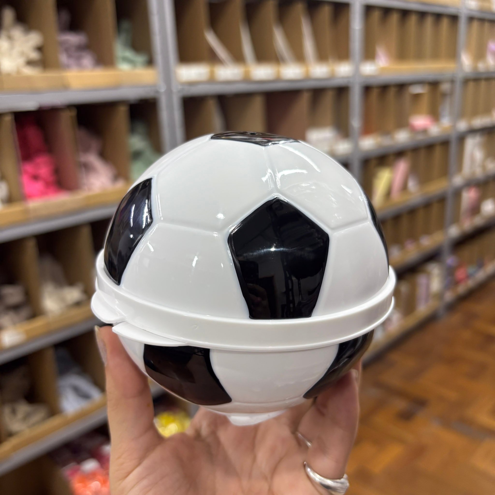 Porta Bola de Futebol 380ml - PLASÚTIL - UND