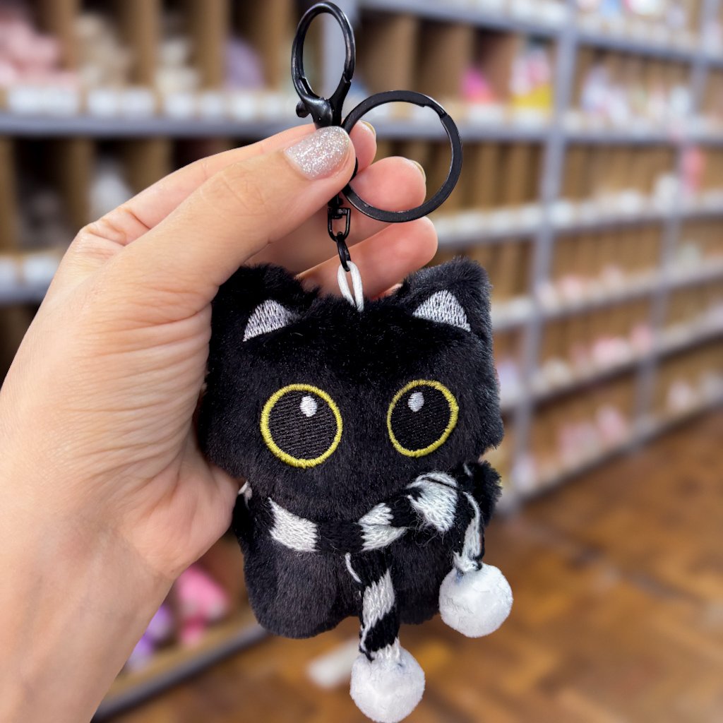 Chaveiro Tendência Charm Pelúcia Gato Preto - IMPORTADO - UND