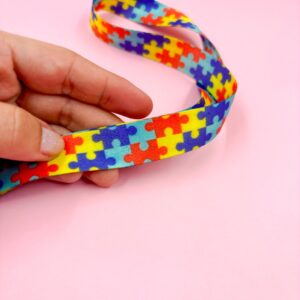Cordão Estampado Autismo c/ Encaixe Plástico - 1 Und