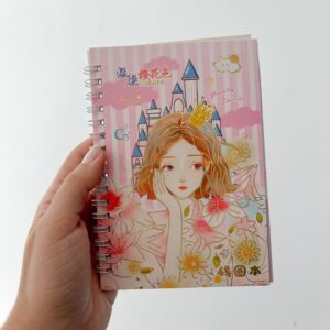 Caderninho de Adesivos Aramado c/ Chaveiro Anime Diy Sortido