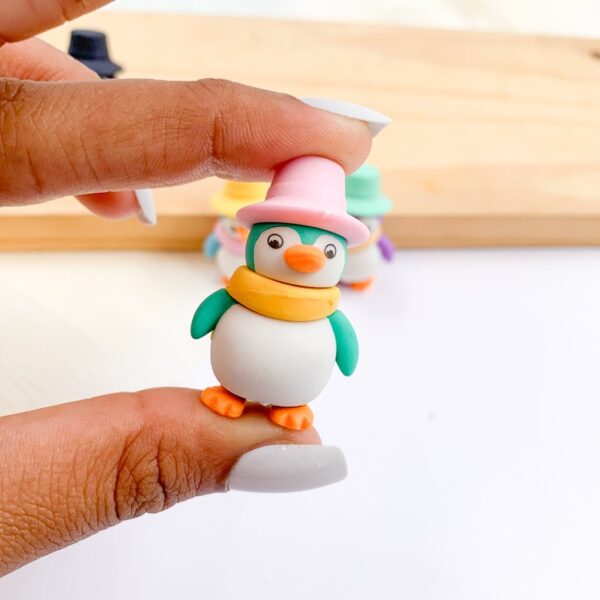 Borracha Fofa 3D Pinguim - PACOTE 6 UND