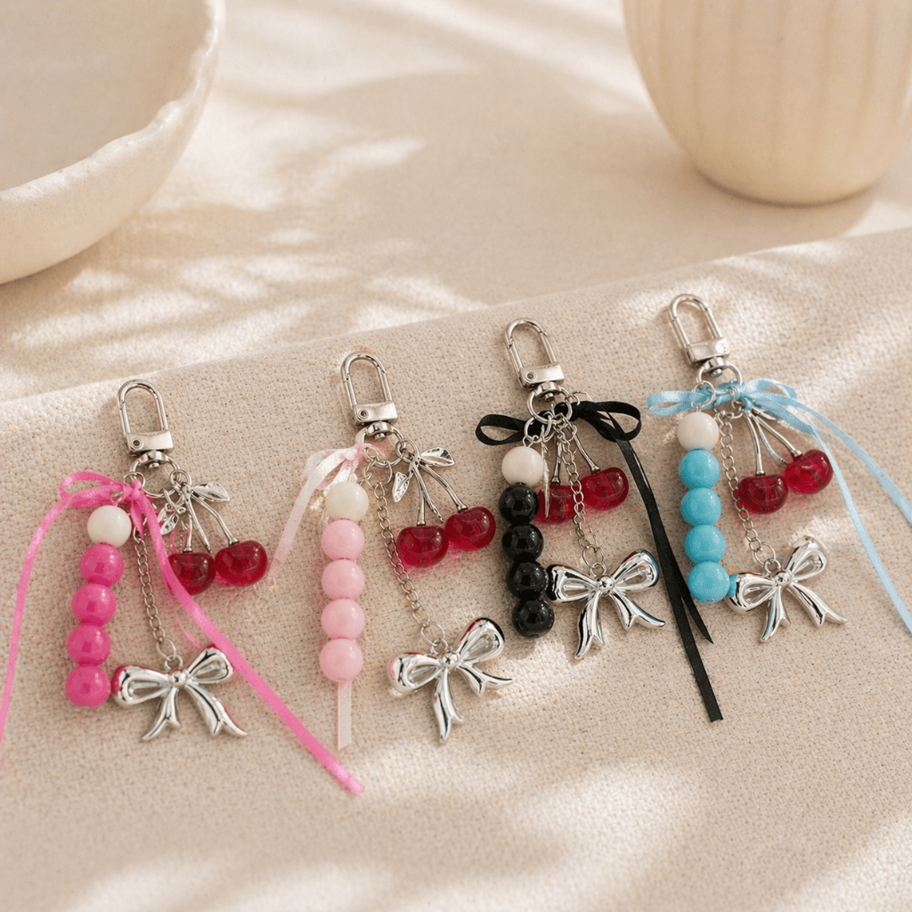 Chaveiro Tendência Charm Cereja Lacinho - IMPORTADO - UND