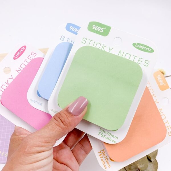 Bloco de Notas Adesivado Quadrado Color - IMPORTADO - UND