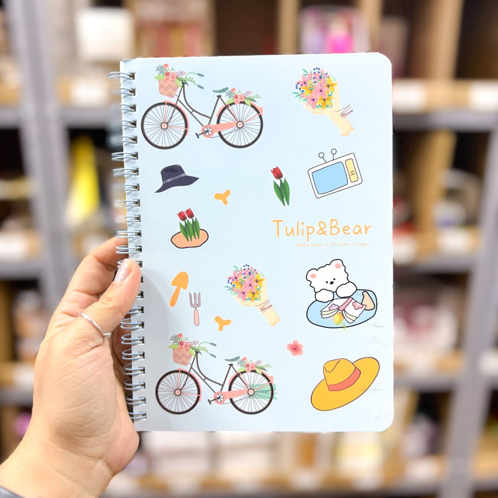Caderno A5 Espiral Ursinho e Tulipas 64 fls 14,3x20,5cm - IMPORTADO - UND