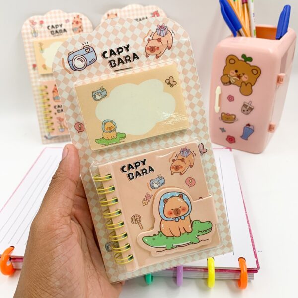 Kit Mini Caderno c/ Fechamento + Bloco de Notas Capivara Kawaii - UND