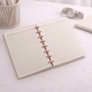 Caderno de Disco Hello Flores A5 80 Fls 8 discos 15x21,2cm - IMPORTADO - UND