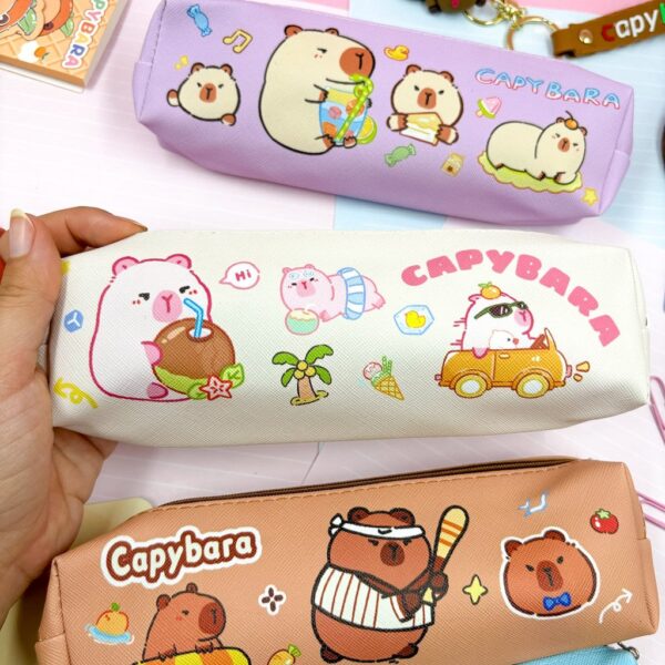 Estojo Fofo Capivara Redondo