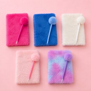 Caderno Pelúcia + Caneta Pompom M - IMPORTADO - UND