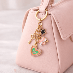 Chaveiro Tendência Charm Coração - IMPORTADO - UND