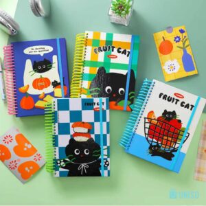 Caderno A5 Espiral Pautado Gato Curioso 15,4 x 21,2cm 160 folhas - UNISO - UND