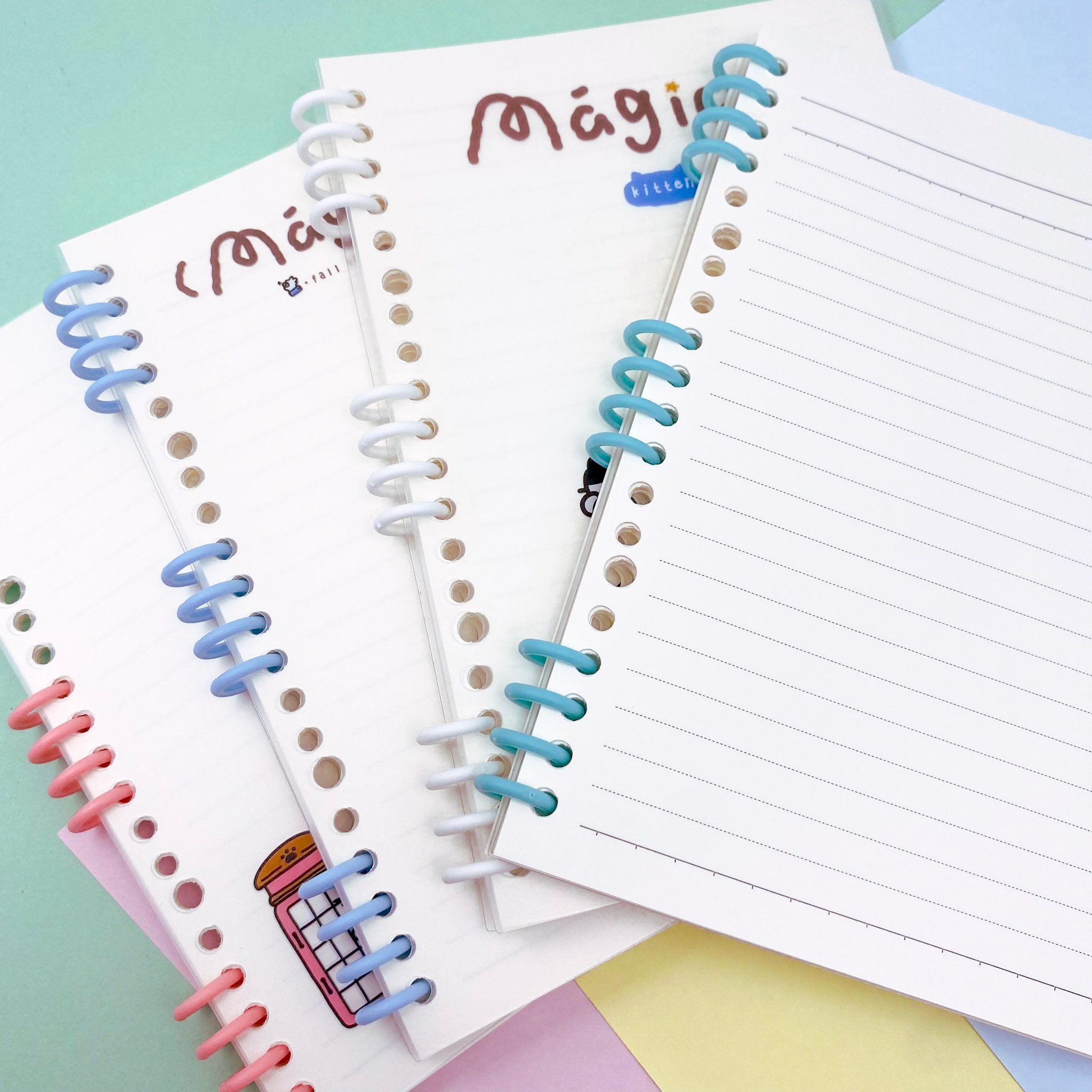 Caderno A5 Espiral Reposicionável Magical Cat 64 fls 14,2x20,5cm - IMPORTADO - UND