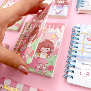 Mini Caderno Espiral Menininhas Sunday Record 70 fls 8,7x11,7cm - IMPORTADO - UND