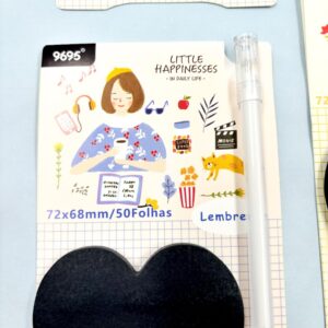 Bloco de Notas Adesivado Coração Preto c/ caneta Neon Menininha