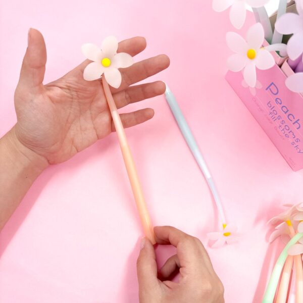 Caneta Fofa Flexível Flores - PACOTE 6 UND