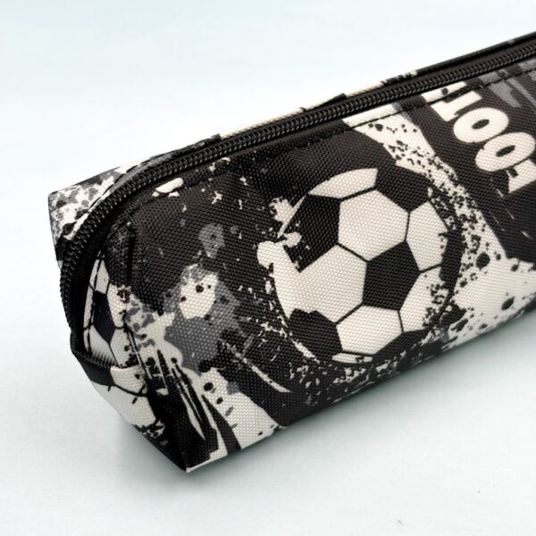 Estojo Quadrado Futebol KAZ - UND